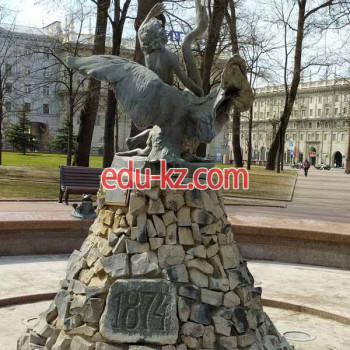 Парк культуры и отдыха Александровский сквер - на портале relaxby.su
