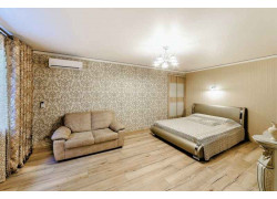 Apartment Lux prospekt Pobedy 12